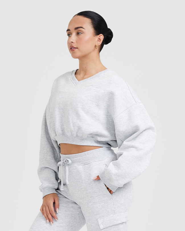 Cropped v neck sweatshirt online