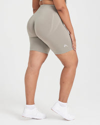 Effortless Seamless Cycling Shorts | Warm Sand