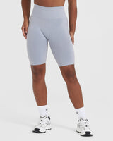 Effortless Seamless Cycling Shorts with White Logo | Metal Grey