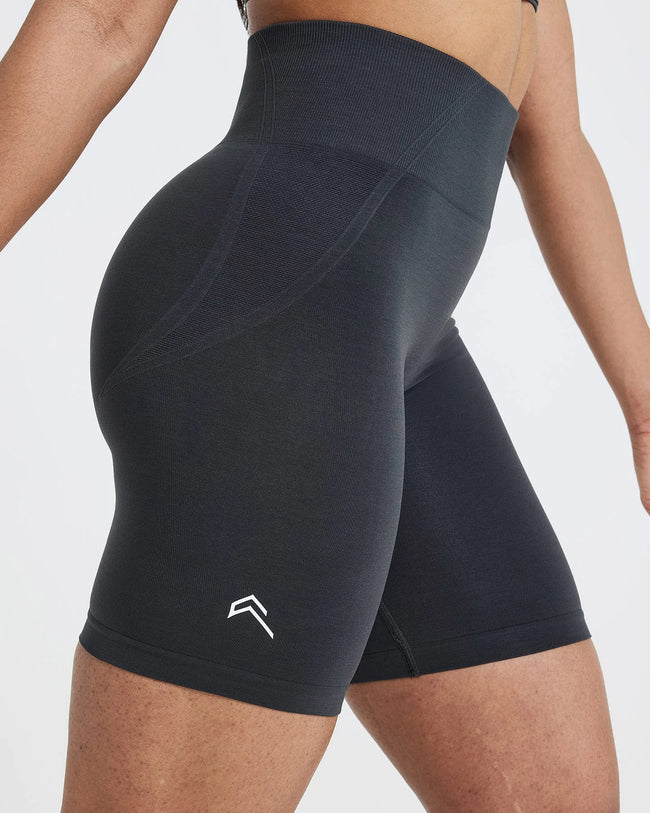 EffortlessLift™ Seamless Cycling Shorts | Coal