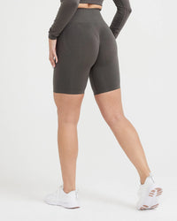 Effortless Seamless Cycling Shorts | Deep Taupe