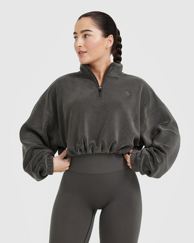 Get in your comfort zone with our super-soft ➤ Fleece Oversized 1/2 Zip  Crop Sweatshirt in Deep Taupe with flat stitching on the seams | Oner Active  UK